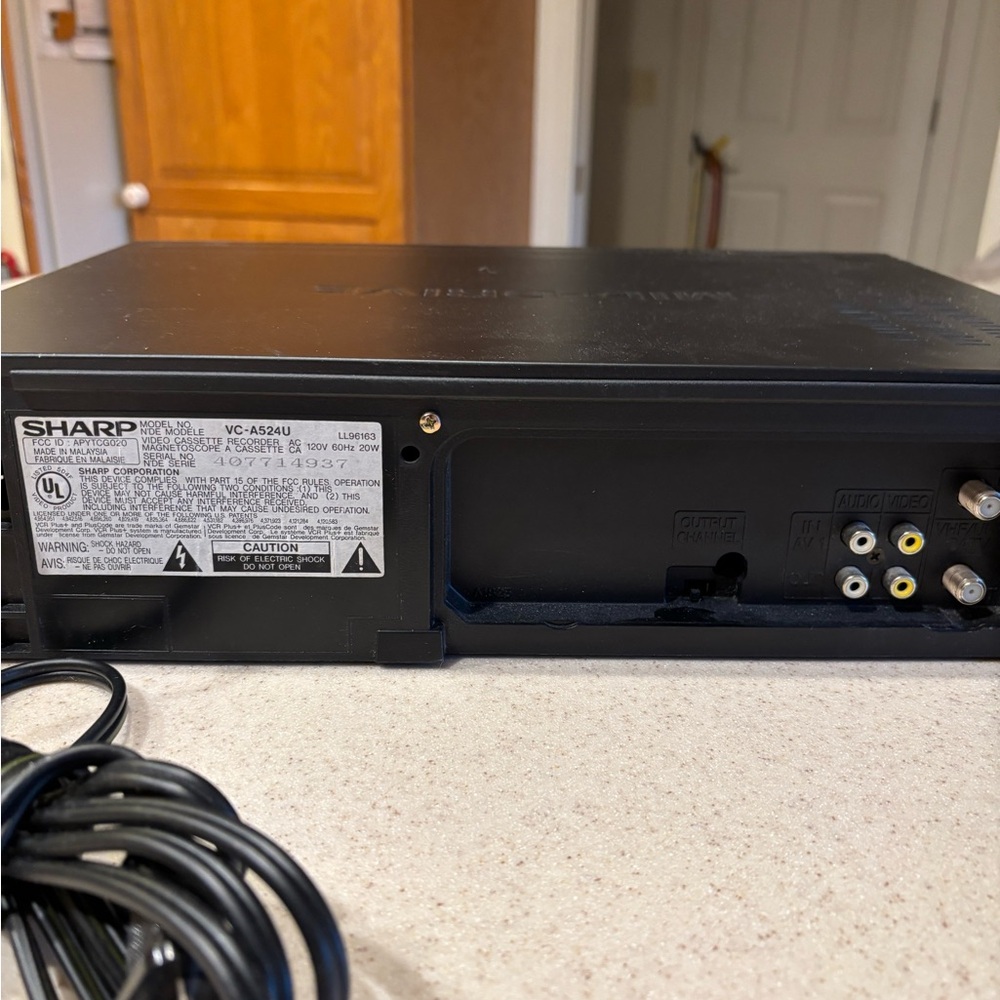 Sharp VC-A524U Black Electronics Unit - AV Player/Recorder